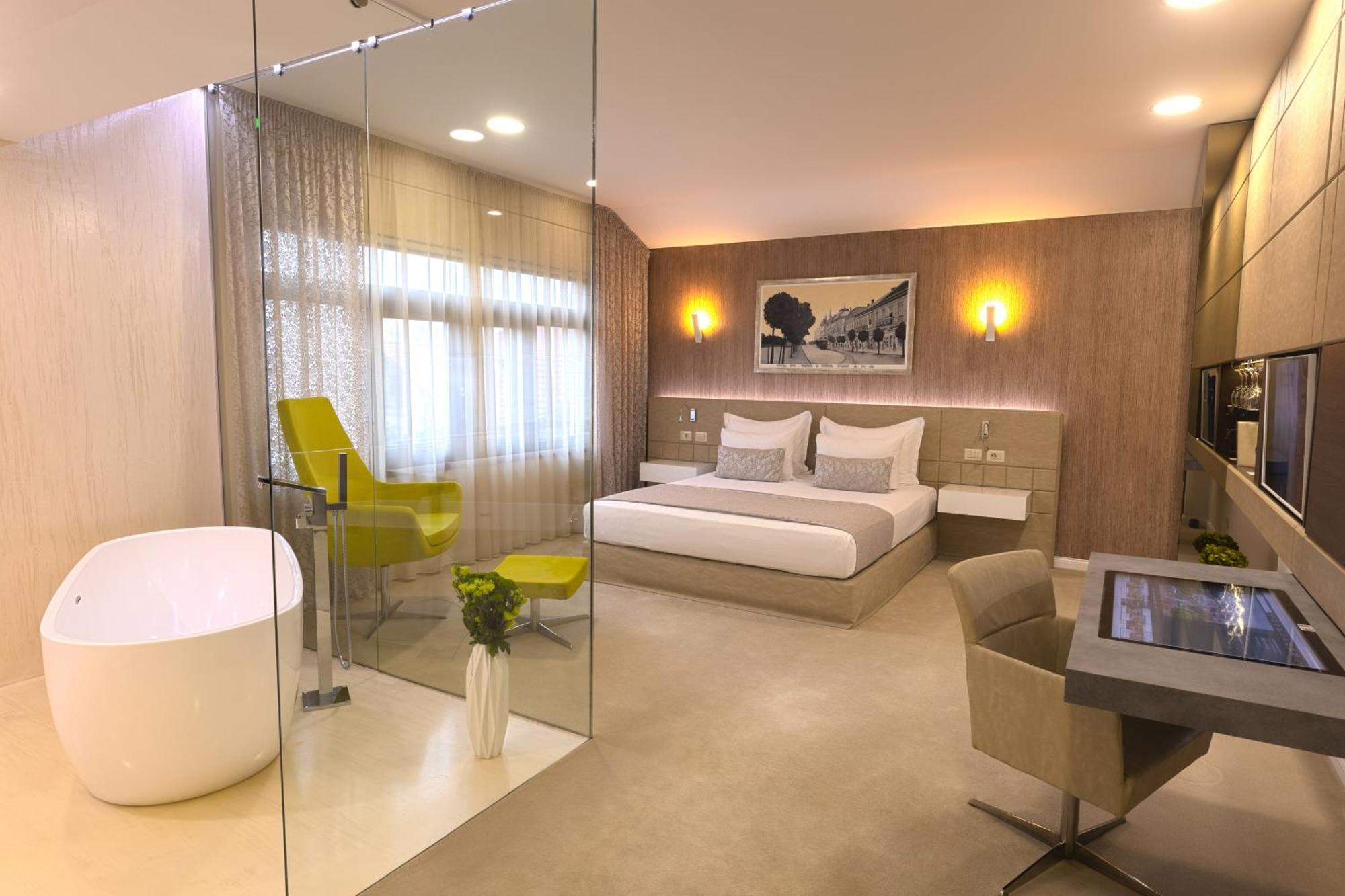 Hotel Vila Class Satu Mare Exterior foto