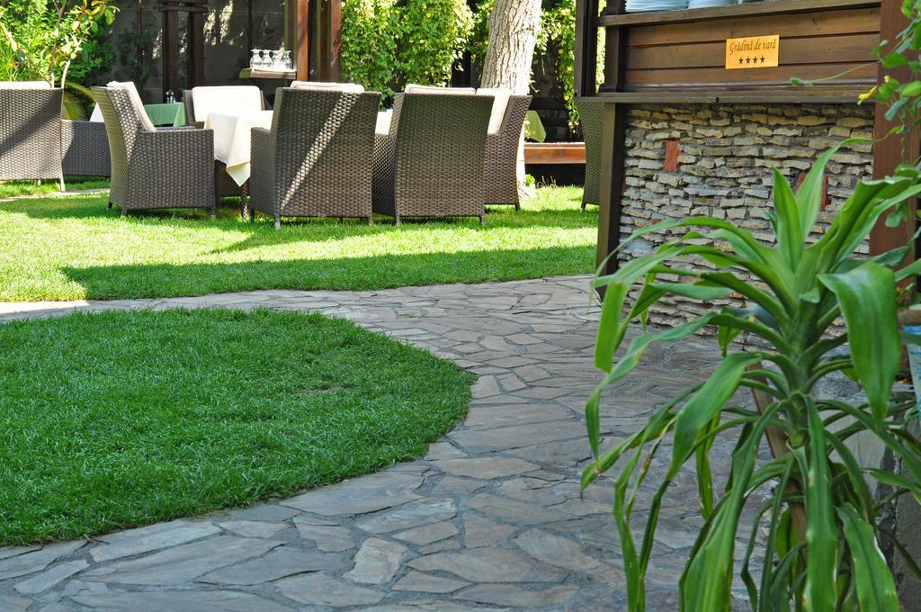 Hotel Vila Class Satu Mare Exterior foto